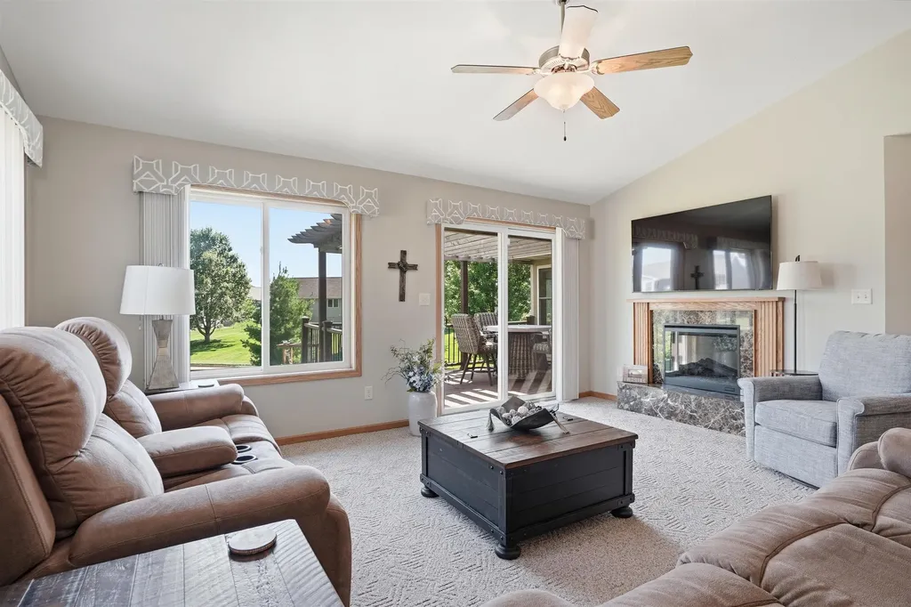 2020 Erik Road Cedar Falls IA 50613