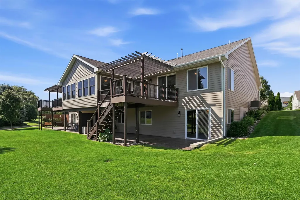 2020 Erik Road Cedar Falls IA 50613