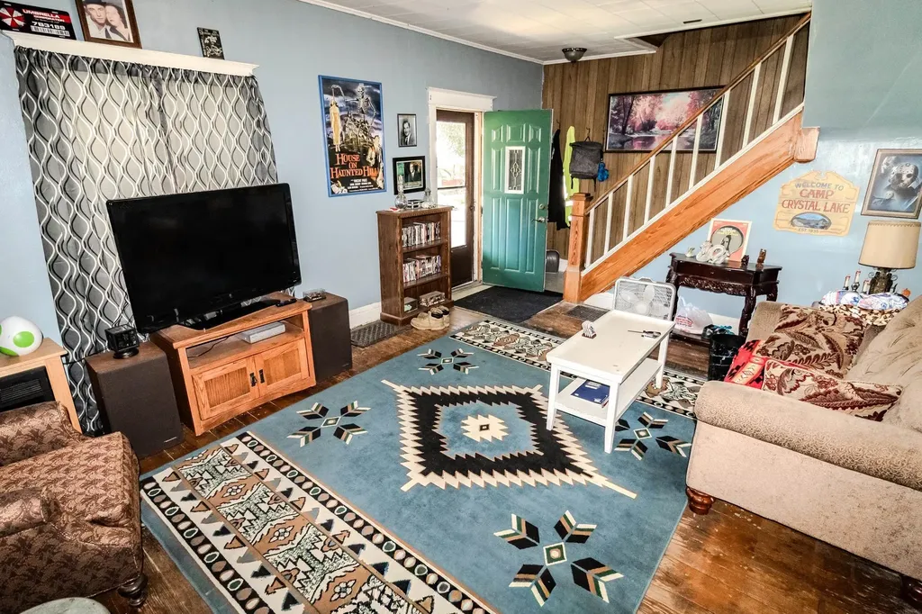 1026 Riehl Street Waterloo IA 50703