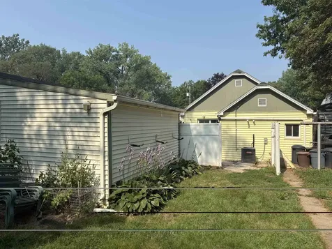 326 Indiana Street Waterloo IA 50703