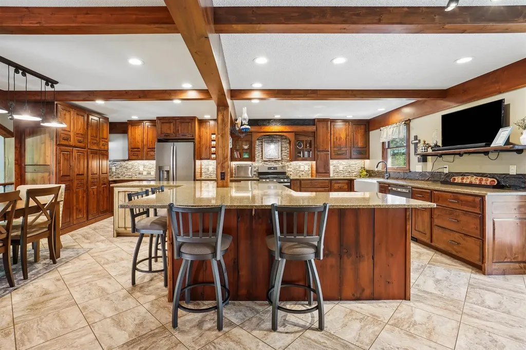 2317 S Frederick Avenue Oelwein IA 50662