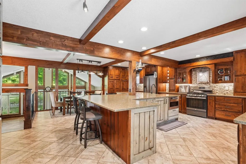 2317 S Frederick Avenue Oelwein IA 50662