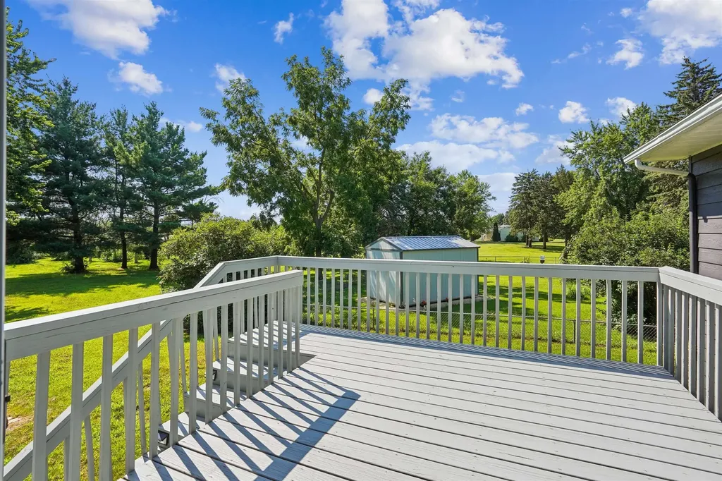 2317 S Frederick Avenue Oelwein IA 50662