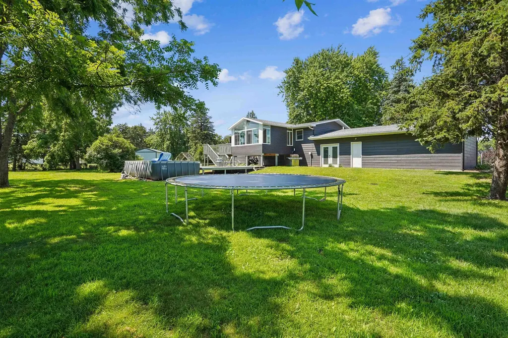 2317 S Frederick Avenue Oelwein IA 50662