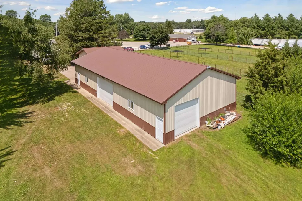 2317 S Frederick Avenue Oelwein IA 50662