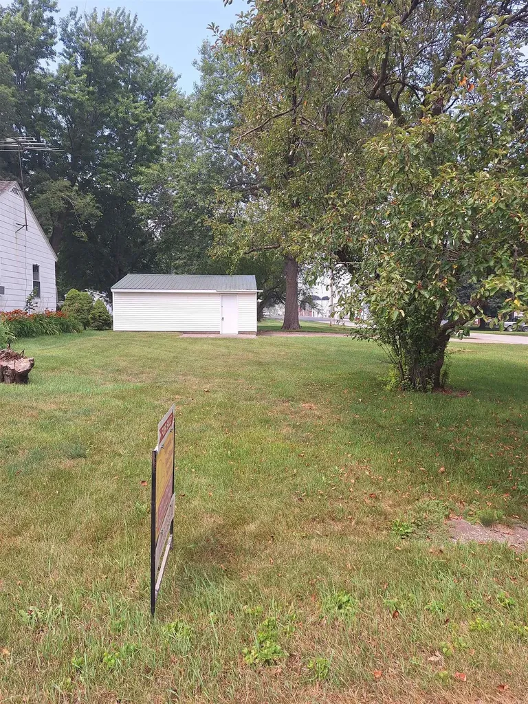 204 E Main Street Lincoln IA 50652