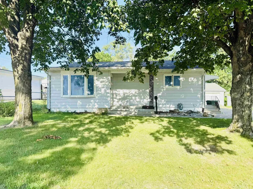 2903 Niles Street Waterloo IA 50703