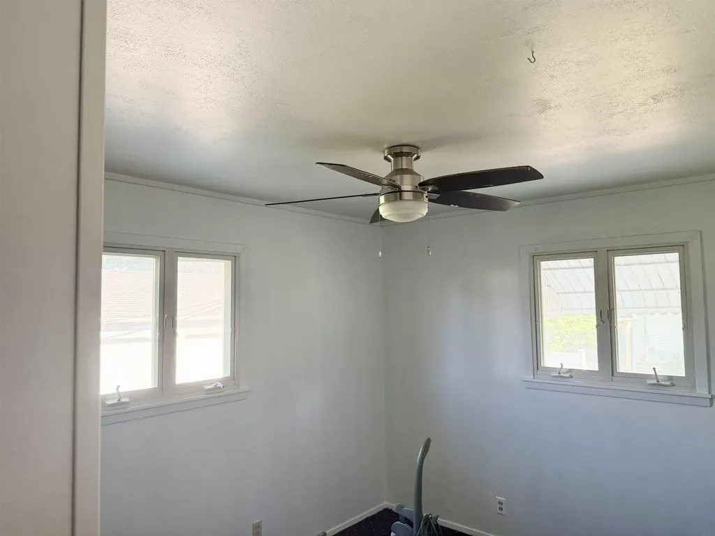 2903 Niles Street Waterloo IA 50703