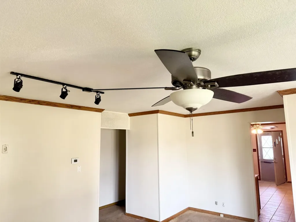 2903 Niles Street Waterloo IA 50703
