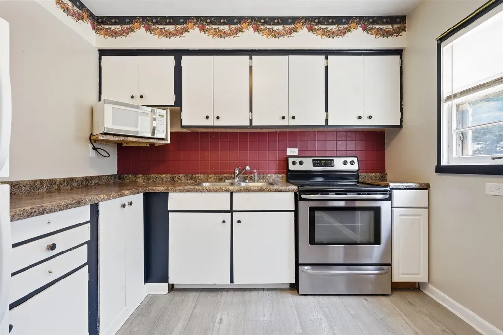 309 SE 1st Street Waverly IA 50677