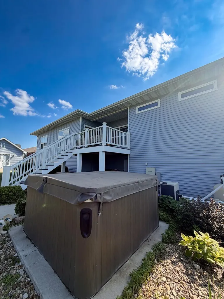 4828 Ironwood Drive Cedar Falls IA 50613
