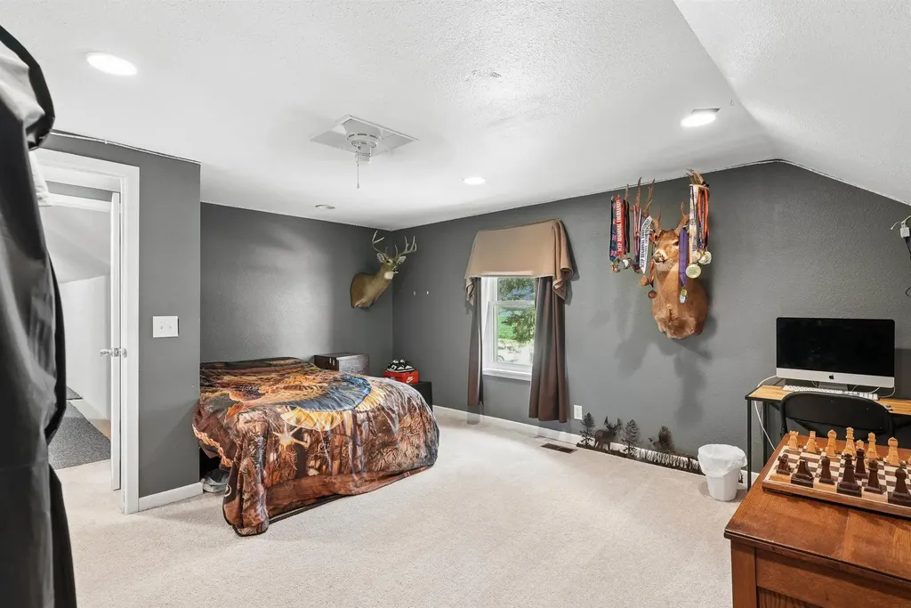 30364 250th Street Eldora IA 50627