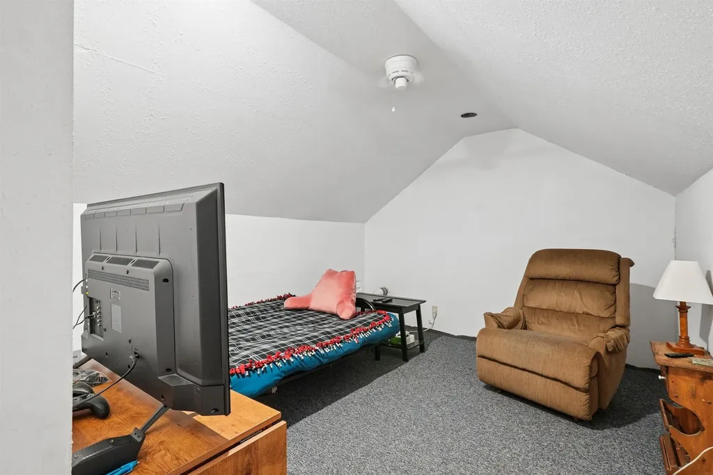 30364 250th Street Eldora IA 50627