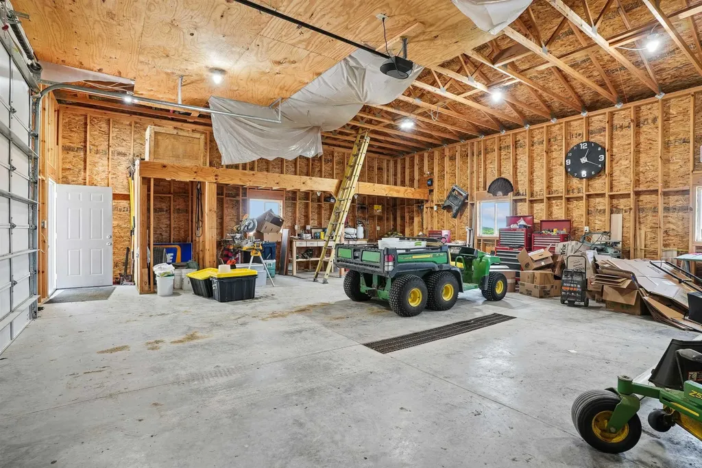 30364 250th Street Eldora IA 50627