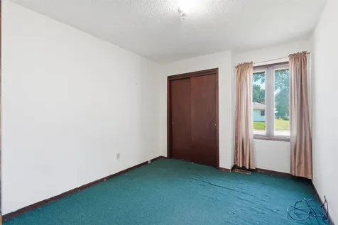 303 Ankeny Street Waterloo IA 50703