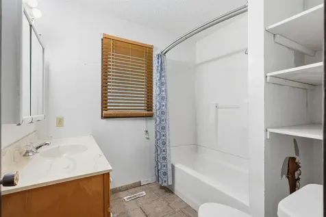 303 Ankeny Street Waterloo IA 50703