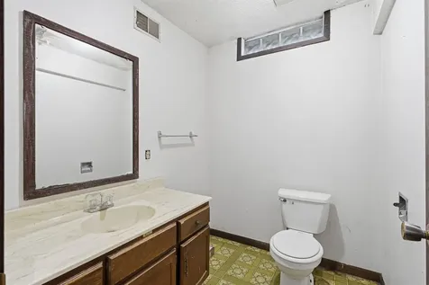 303 Ankeny Street Waterloo IA 50703