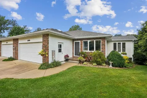 2009 Terrace Drive Cedar Falls IA 50613