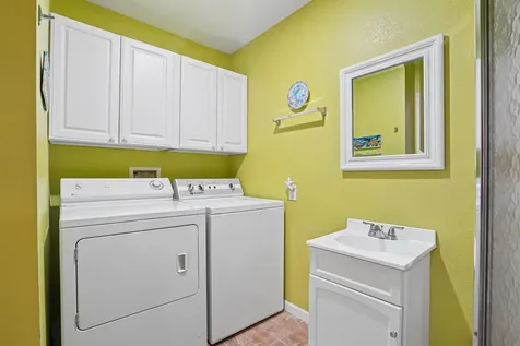 2009 Terrace Drive Cedar Falls IA 50613