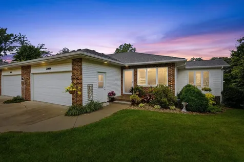 2009 Terrace Drive Cedar Falls IA 50613