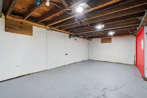 2216 Franklin Street Cedar Falls IA 50613
