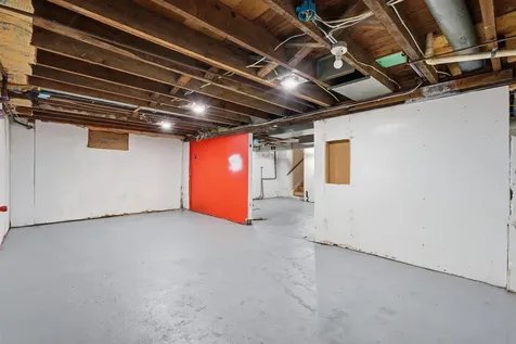 2216 Franklin Street Cedar Falls IA 50613