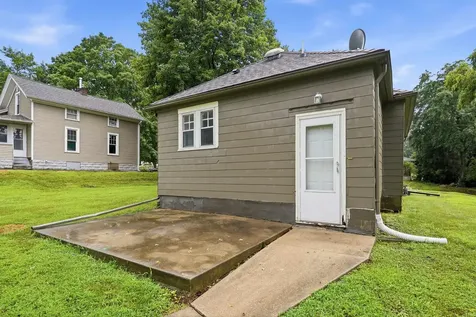 2216 Franklin Street Cedar Falls IA 50613