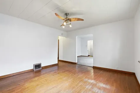2216 Franklin Street Cedar Falls IA 50613