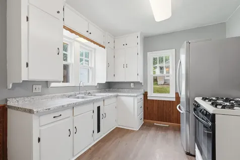 2216 Franklin Street Cedar Falls IA 50613