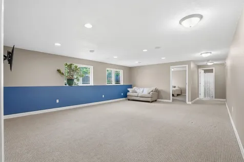 4316 Wedgewood Drive Cedar Falls IA 50613