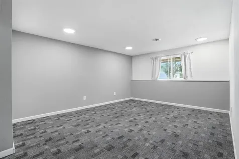 4316 Wedgewood Drive Cedar Falls IA 50613