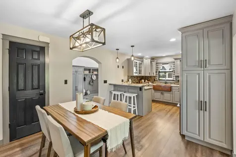 1702 NW 20th Street Waverly IA 50677
