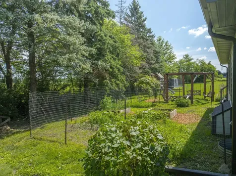 1702 NW 20th Street Waverly IA 50677