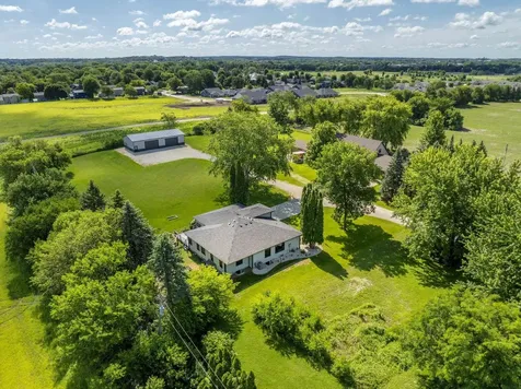 1702 NW 20th Street Waverly IA 50677