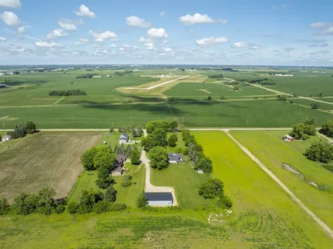 1702 NW 20th Street Waverly IA 50677