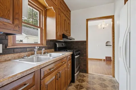 262 Cottage Grove Avenue Waterloo IA 50703