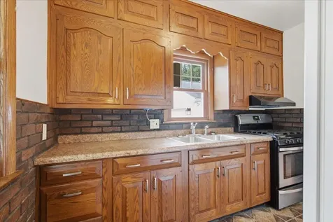 262 Cottage Grove Avenue Waterloo IA 50703