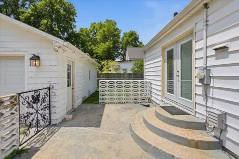 262 Cottage Grove Avenue Waterloo IA 50703