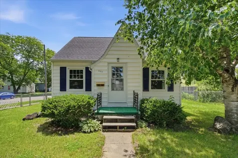262 Cottage Grove Avenue Waterloo IA 50703