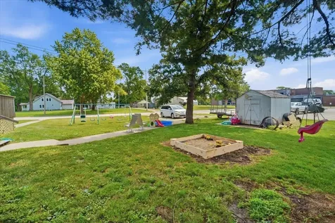 922 3rd Avenue Ackley IA 50601