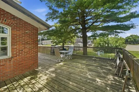 922 3rd Avenue Ackley IA 50601