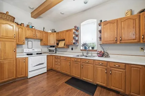 922 3rd Avenue Ackley IA 50601
