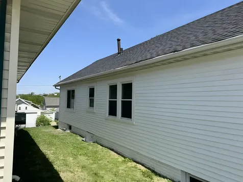 1822 SE Mt Vernon Road Cedar Rapids IA 52403