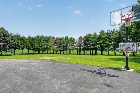 1140 300th Street Ryan IA 52330