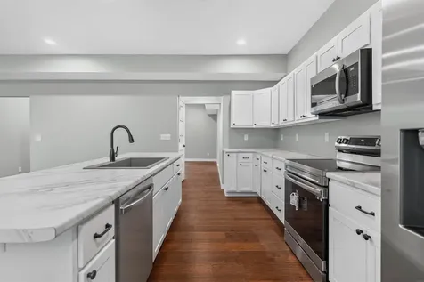 404 Allen Street Waterloo IA 50701