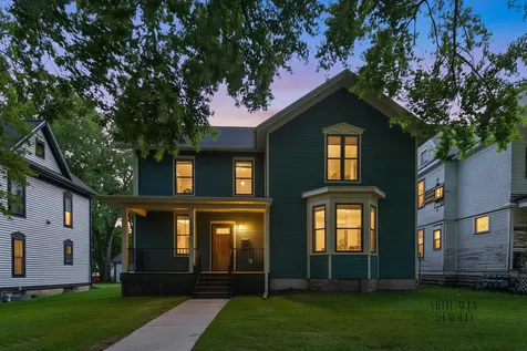 404 Allen Street Waterloo IA 50701