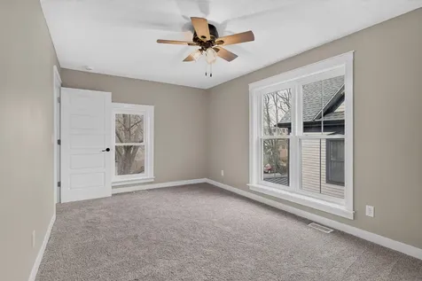 404 Allen Street Waterloo IA 50701