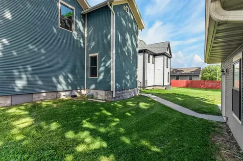 404 Allen Street Waterloo IA 50701