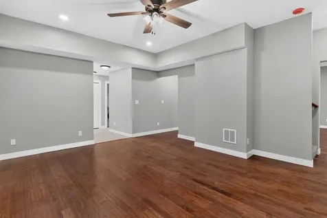 404 Allen Street Waterloo IA 50701