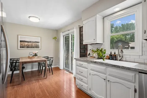 4702 Leslee Lane Waterloo IA 50701